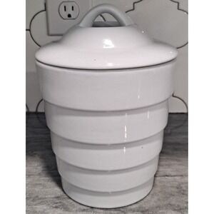 Frank Lloyd Wright 2003 GUGGENHEIM White Ribbed Cookie Jar Canister HENRIKSEN